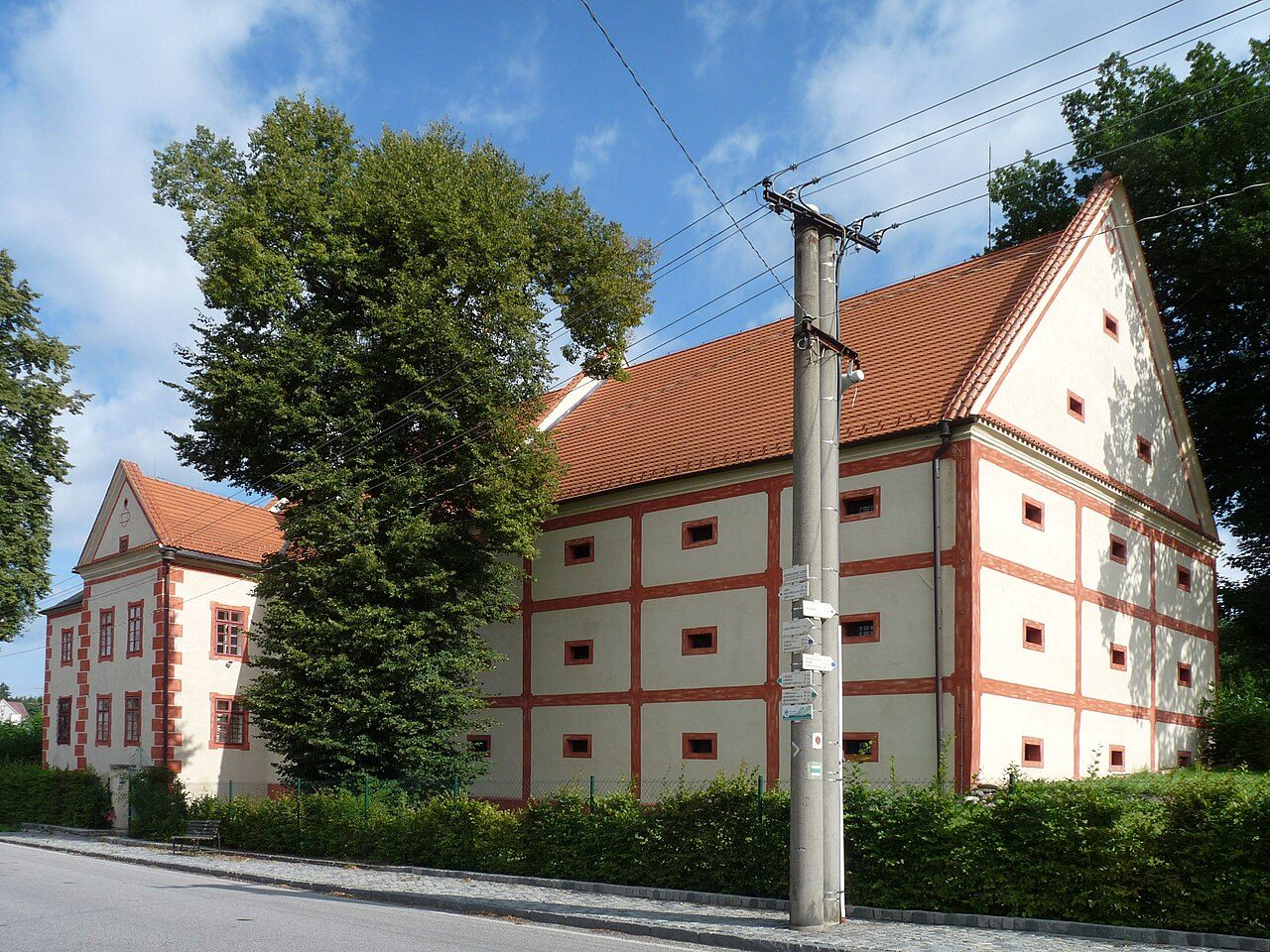 Ostrolovský Újezd