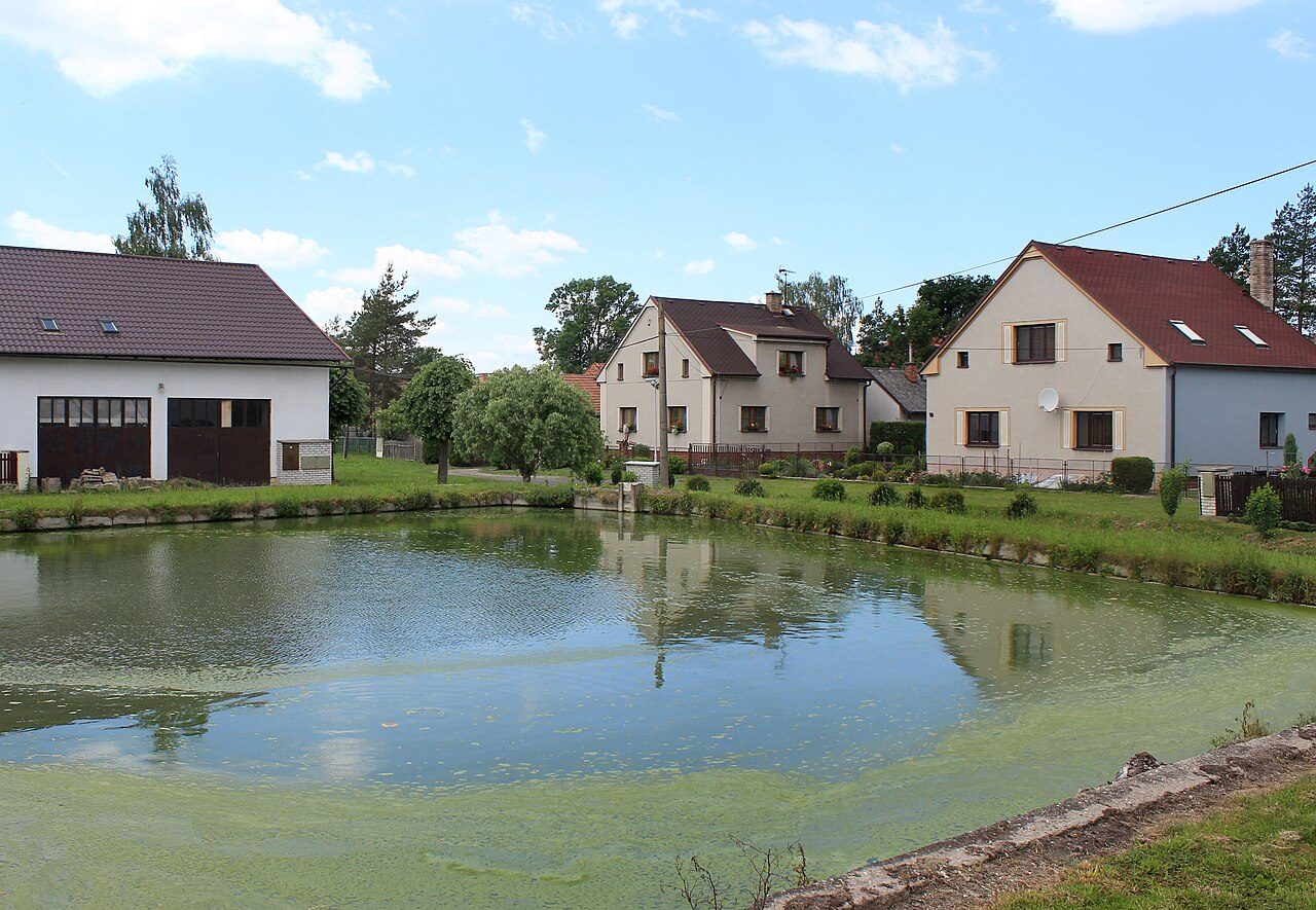 Dlouhá Lhota