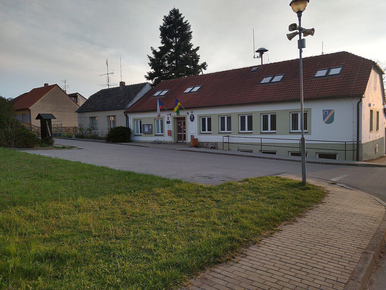 Včelná