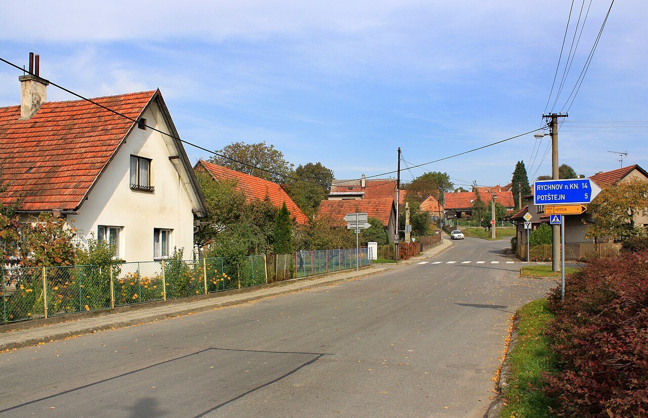 Lhoty u Potštejna