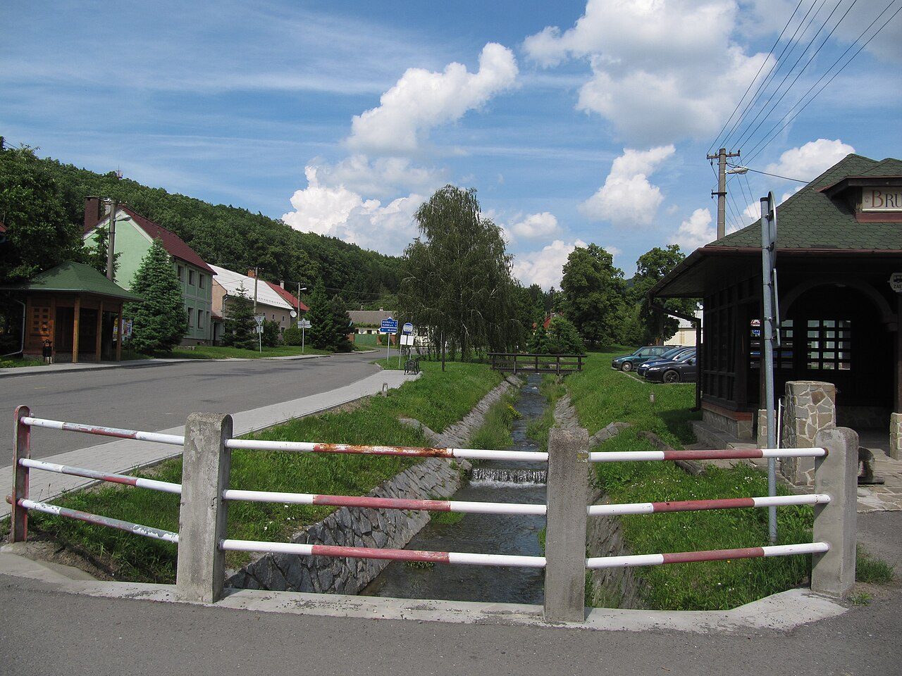 Brusné