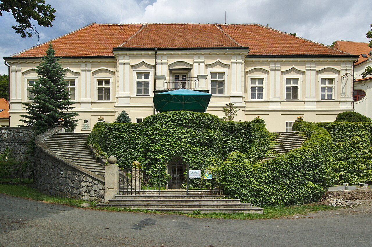 Jesenec