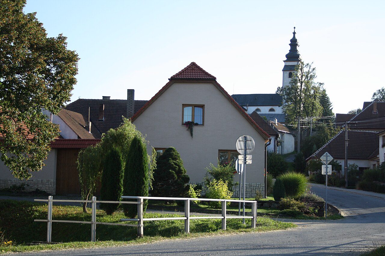 Červená Lhota